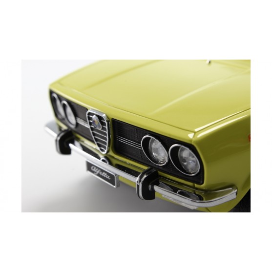 Alfa Romeo Alfetta 1.8 1972 giallo piper 1:18