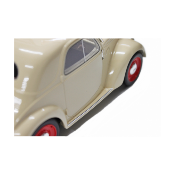 Fiat 500 B "Topolino" Chiusa 1948 Beige 1:18
