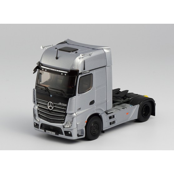 Mercedes-Benz Actros 2 Gigaspace 2018 Edition One 1:43