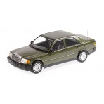 Mercedes-Benz 190E (W201) 1982 Metallic Green 1:18