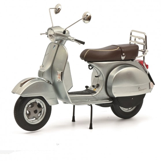 Piaggio Vespa 125PX 2011 "70th Anniversario" Grigio Metallizzaro 1:10