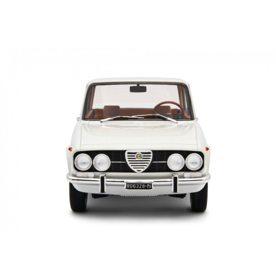 Alfa Romeo 2000 berlina 1971 Bianco 1:18