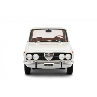 Alfa Romeo 2000 berlina 1971 Bianco 1:18