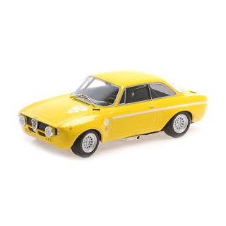 Alfa Romeo GTA 1300 Junior 1971 Yellow 1:18
