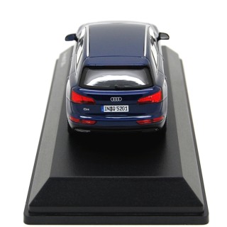 Audi Q5 2017 Navarra Blue 1:43
