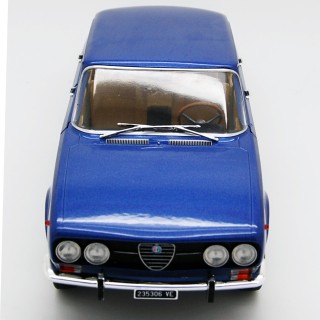 Alfa Romeo 2000 Berlina 1971 Blu Pervinca Metallizzato 1:18