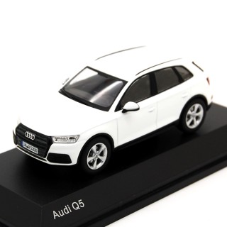 Audi Q5 2017 Ibis White 1:43