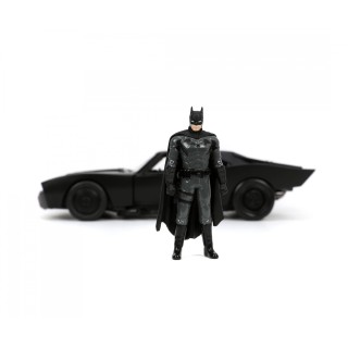 Batmobile 2022 with Batman Figure 1:24