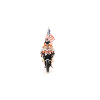 Honda RC211V Repsol Honda Team Moto Gp 2006 Nicky Hayden World Champion with Figure and Flag 1:12
