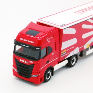 Iveco S-Way Truck Telonato "Codognotto Logistics & Transports" 2020 Red 1:87
