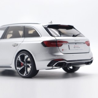 Audi RS4 Avant 2020 Silver 1:18