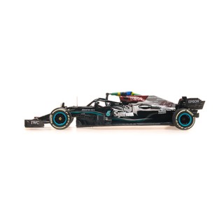 Mercedes-Amg F1 W12 E Performance Winner Brazilian Gp F1 2021 Lewis Hamilton with Flag 1:43