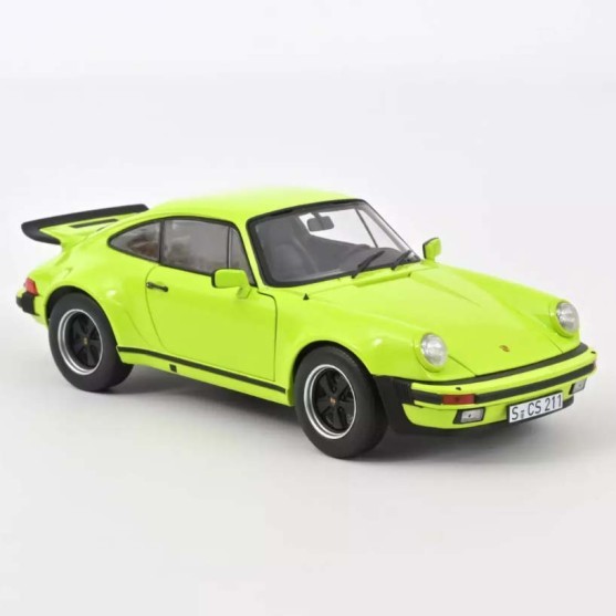 Porsche 911 Turbo 3.0 1976 Light Green 1:18