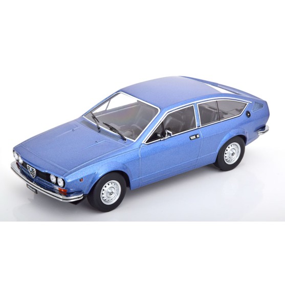 Alfa Romeo Alfetta GTV 1600 anno 1976 Light Blue Metallic 1:18