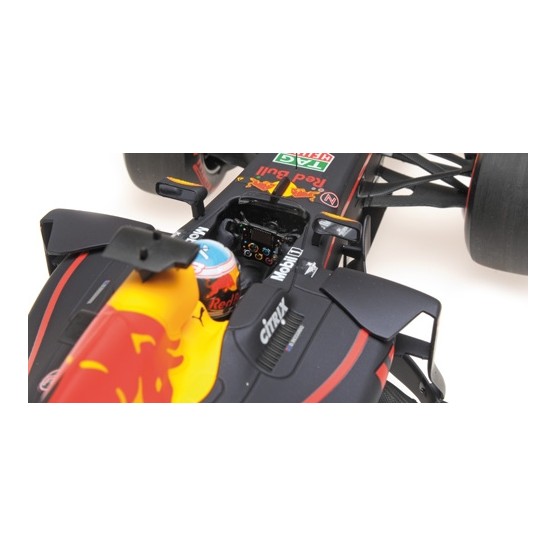 Red Bull Tag Heuer RB13 2017 Daniel Ricciardo Australian Gp 1:18