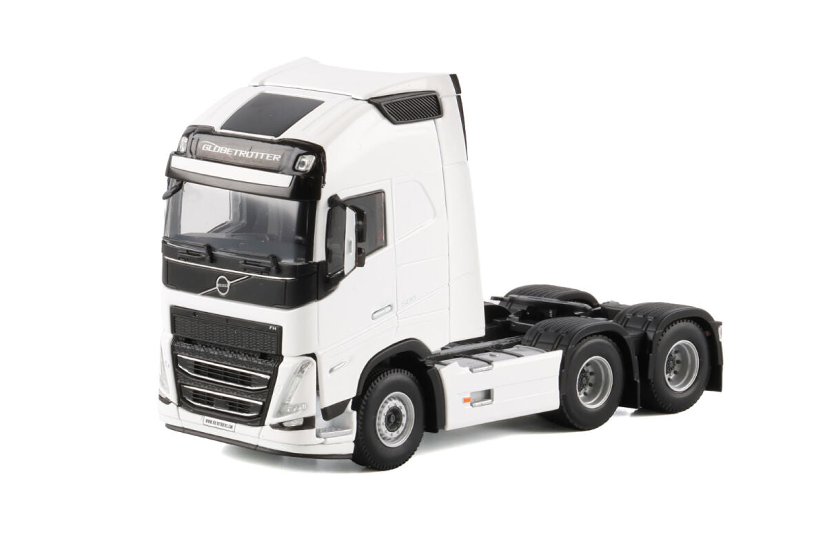 Volvo FH5 2024 Globetrotter XL 6X2 White 1:50-1