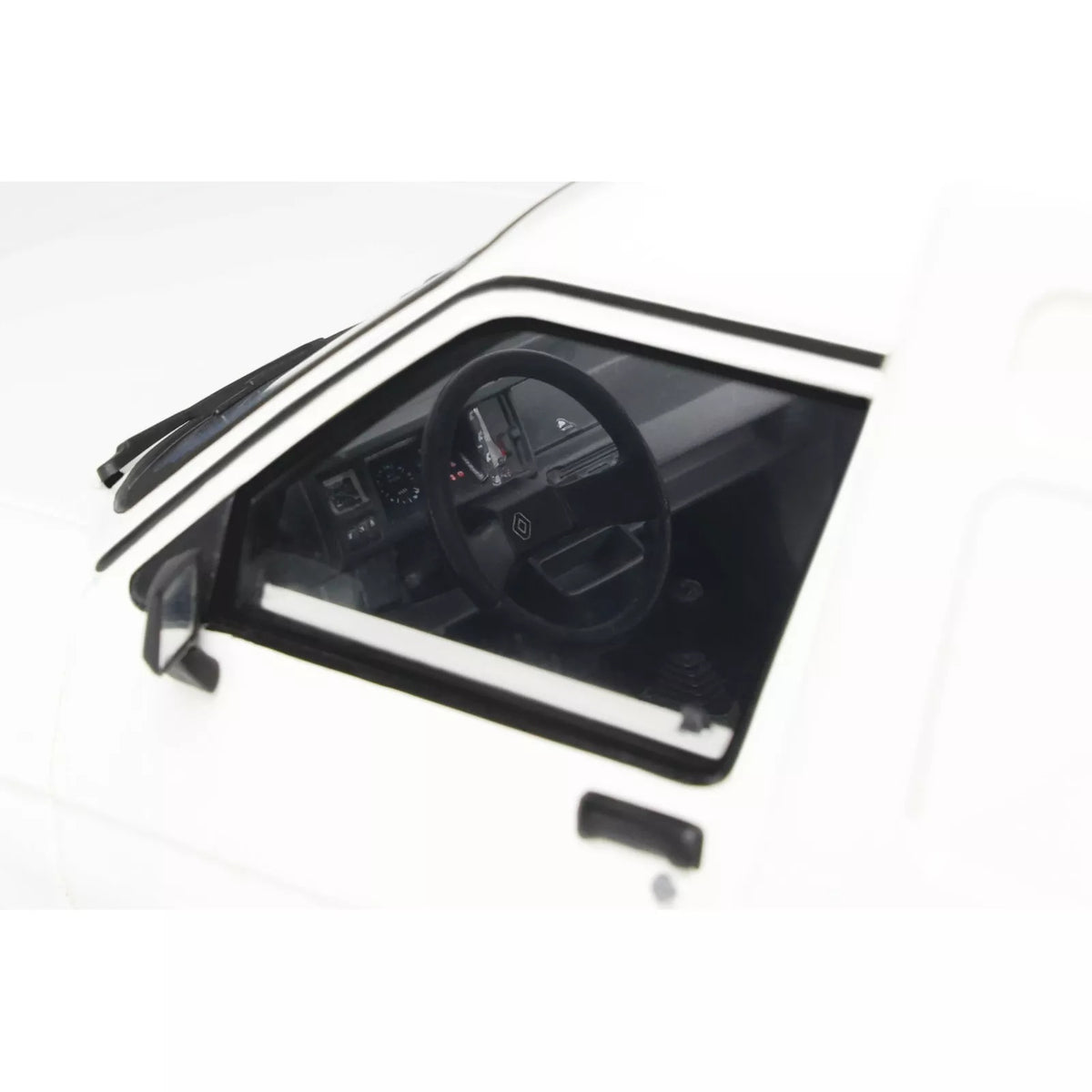 Renault Express 1985 Blanc Panda 1:18-10