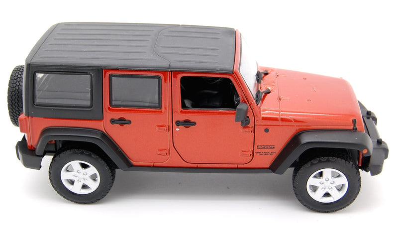 Jeep Wrangler Unlimited Sport 2015 Metallic Orange 1:24 - 10546