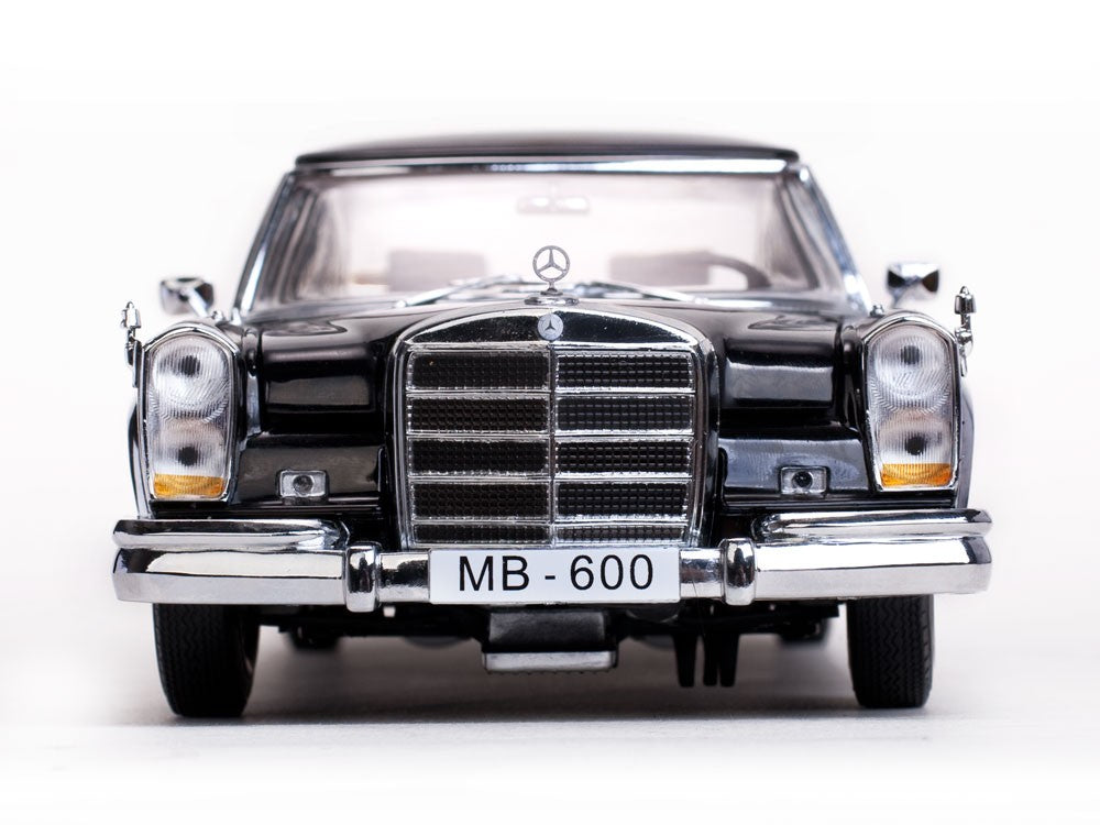 Mercedes-Benz 600 Pullman 1966 black 1:18 - 16025