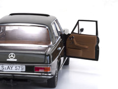 Mercedes-Benz  Strich 8 Saloon 1968 Dunkelolive 1:18 - 16230