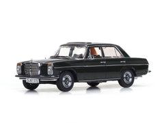Mercedes-Benz  Strich 8 Saloon 1968 Dunkelolive 1:18 - 16234
