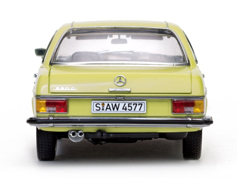 Mercedes-Benz  Strich 8 Coupé 1973 Ahorngelb 1:18 - 16369