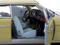 Mercedes-Benz  Strich 8 Coupé 1973 Ahorngelb 1:18 - 16373