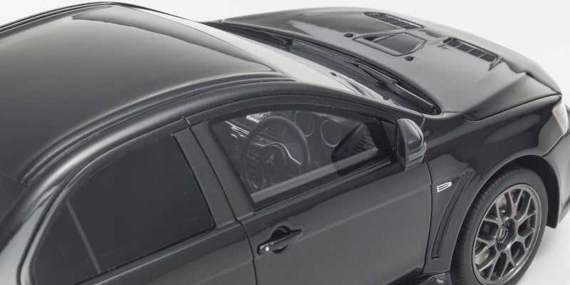Mitsubishi Lancer Evolution Final Edition Black 1:18 - 16659
