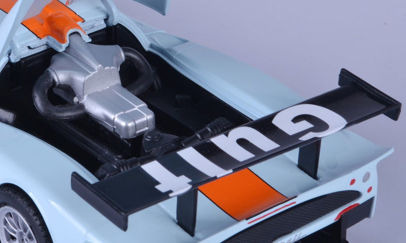 Maserati MC12 Corsa "Gulf" light blue/orange 1:24 - 17552
