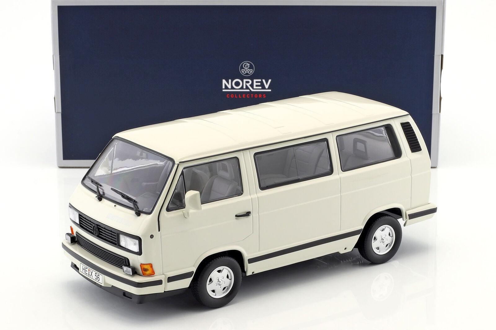 Volkswagen T3 Star 1990 white 1:18 - 17556