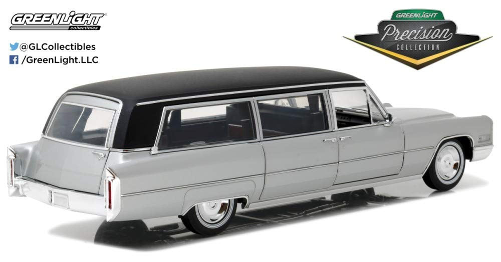 Cadillac S&S limousine 1966 silver/black 1:18 - 18324