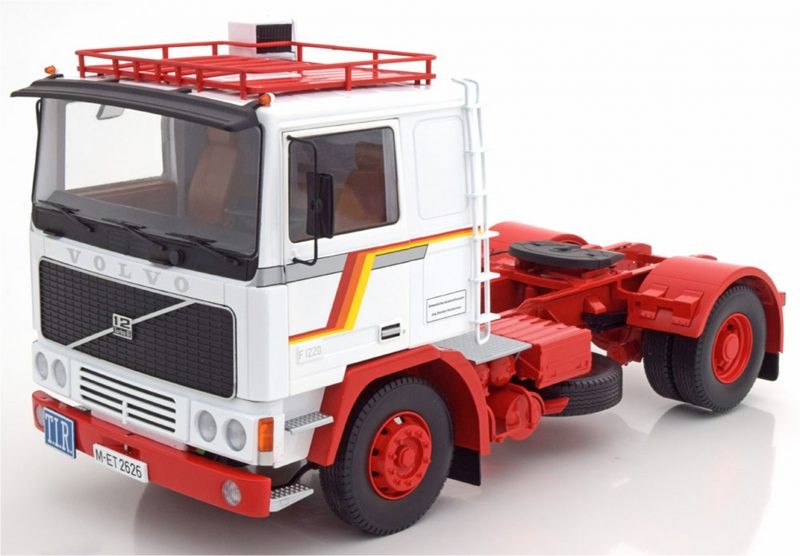 Volvo F12 1977 White - Red 1:18 - 18550