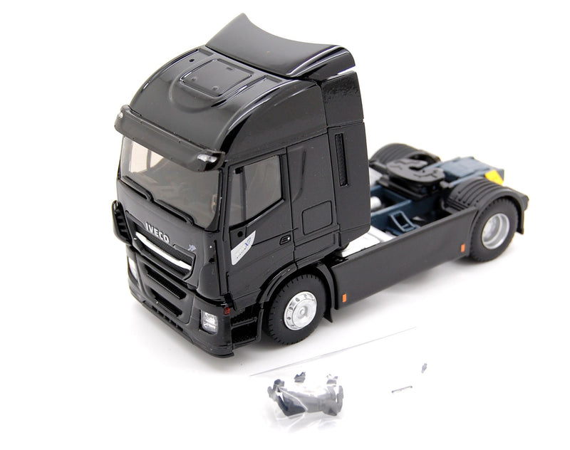 Iveco Stralis 570 XP 2016 Brillant Black Tractor Truck 2-Assi 1:43 - 18931