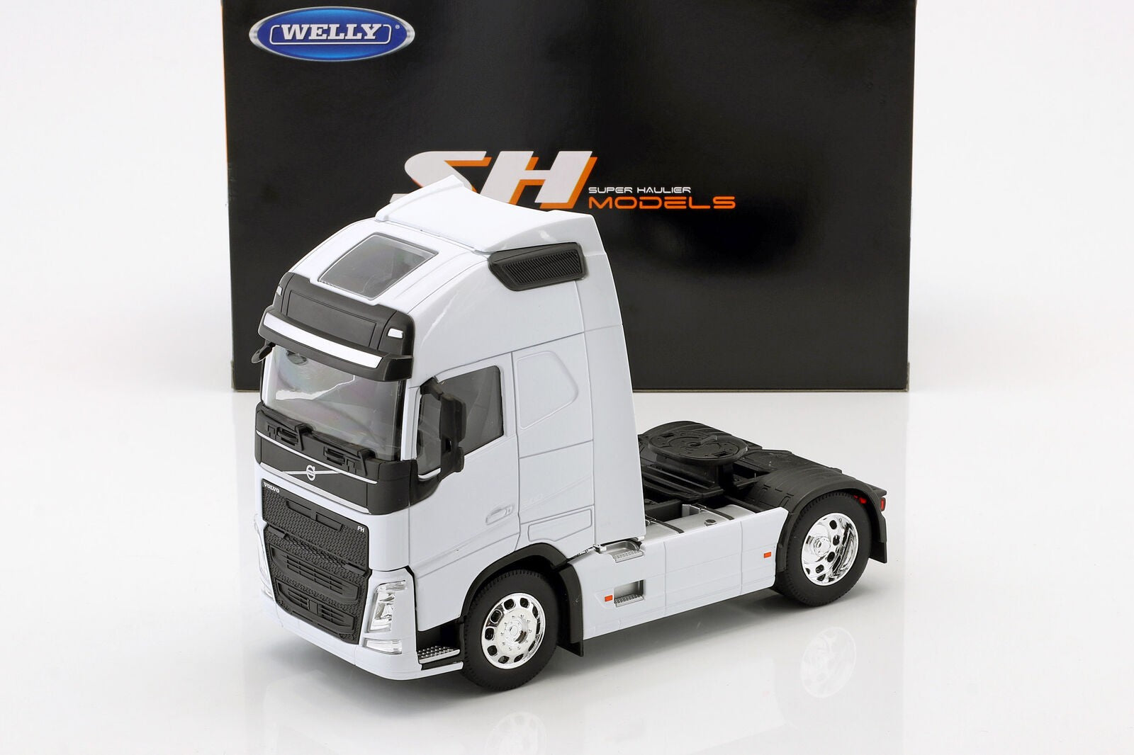 Volvo FH 2016 2 assi Bianco 1:32 - 19341