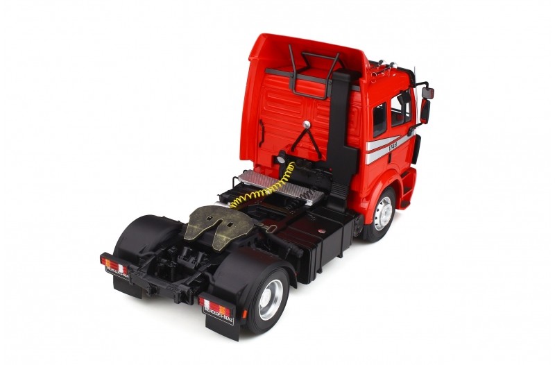 Mercedes-Benz SK 1748 1990 Glutrot 1:18 - 19699