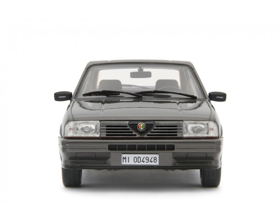 Alfa Romeo Alfa 33 1.7 Q.V. 1986 Grigio scuro metallizzato 1:18-14