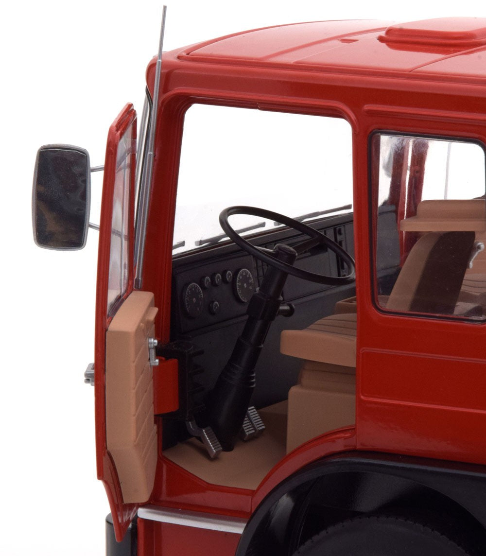 MAN 16304 F7 1972 Red - Black 1:18 - 20152