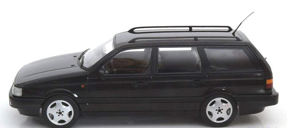 Volkswagen Passat B3 VR6 variant 1988 black metallic 1:18 - 204