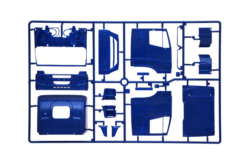 Iveco Stralis Hi-Way 40th Anniversario Kit 1:24 - 23510