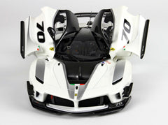 Ferrari FXX K 70 Final World Champion 2017 white stripes black 1:18 - 23850