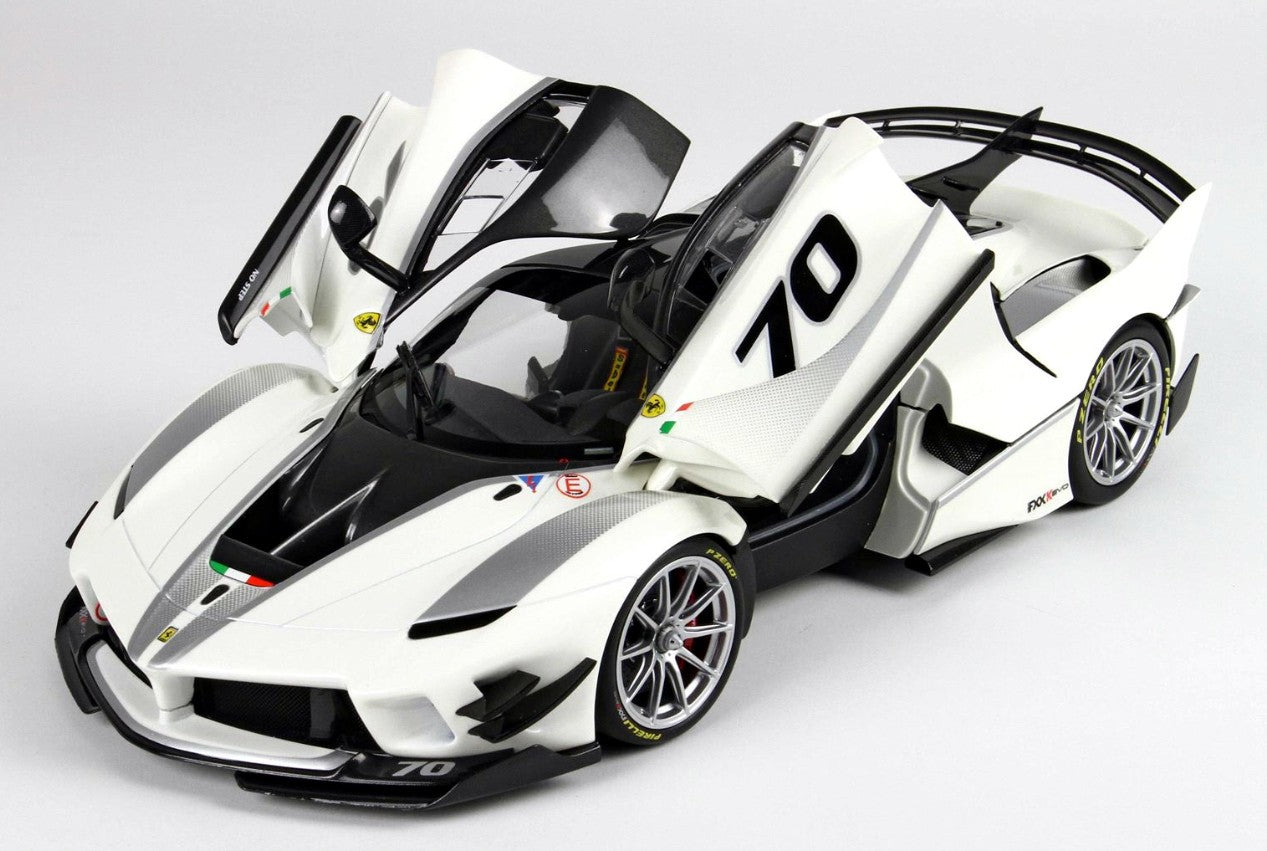 Ferrari FXX K 70 Final World Champion 2017 white stripes black 1:18 - 23851