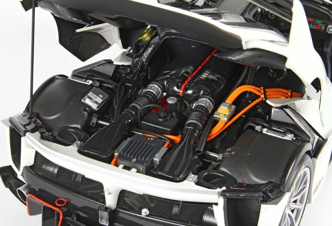 Ferrari FXX K 70 Final World Champion 2017 white stripes black 1:18 - 23854