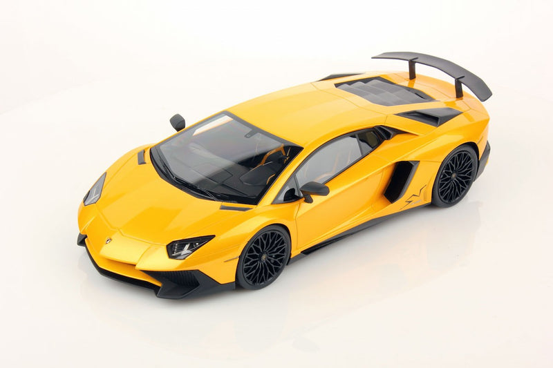 Lamborghini Aventador LP 750-4 2015 Superveloce New Giallo Orion 1:18 - 23979