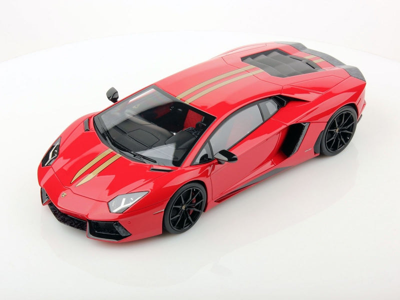 Lamborghini Aventador LP 700-4 2012 Rosso Metallizzato 1:18 - 24007