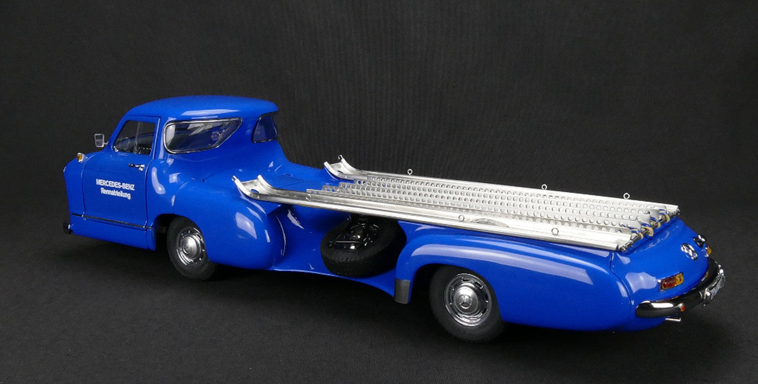 Mercedes-Benz Transporter “The blue Wonder” 1954-55 1:18 - 24076