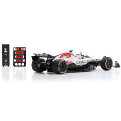 Red Bul Racing RB21 Japanese GP 2025 Max Verstappen + Pit Board 1:18-3