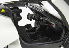 Ferrari FXX K Evo Presentazione 70 white stripes black 1:18 - 26891