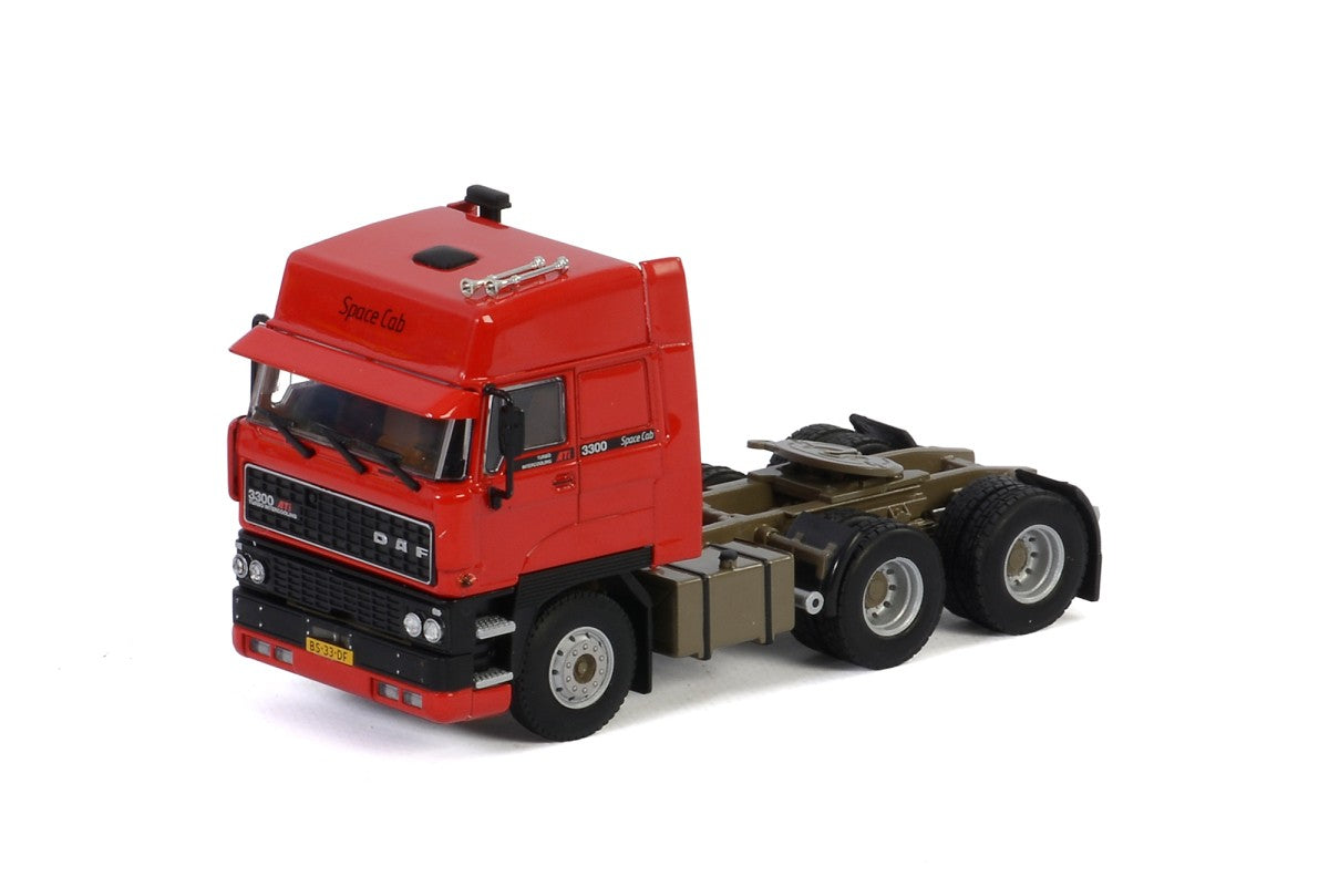 DAF 3300 Space Cab 6x2 Premium Line 1:50 - 27845