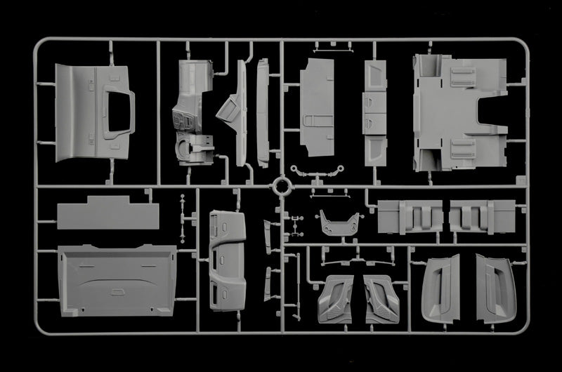 Iveco S-Way Abarth Kit Italeri 1:24-11