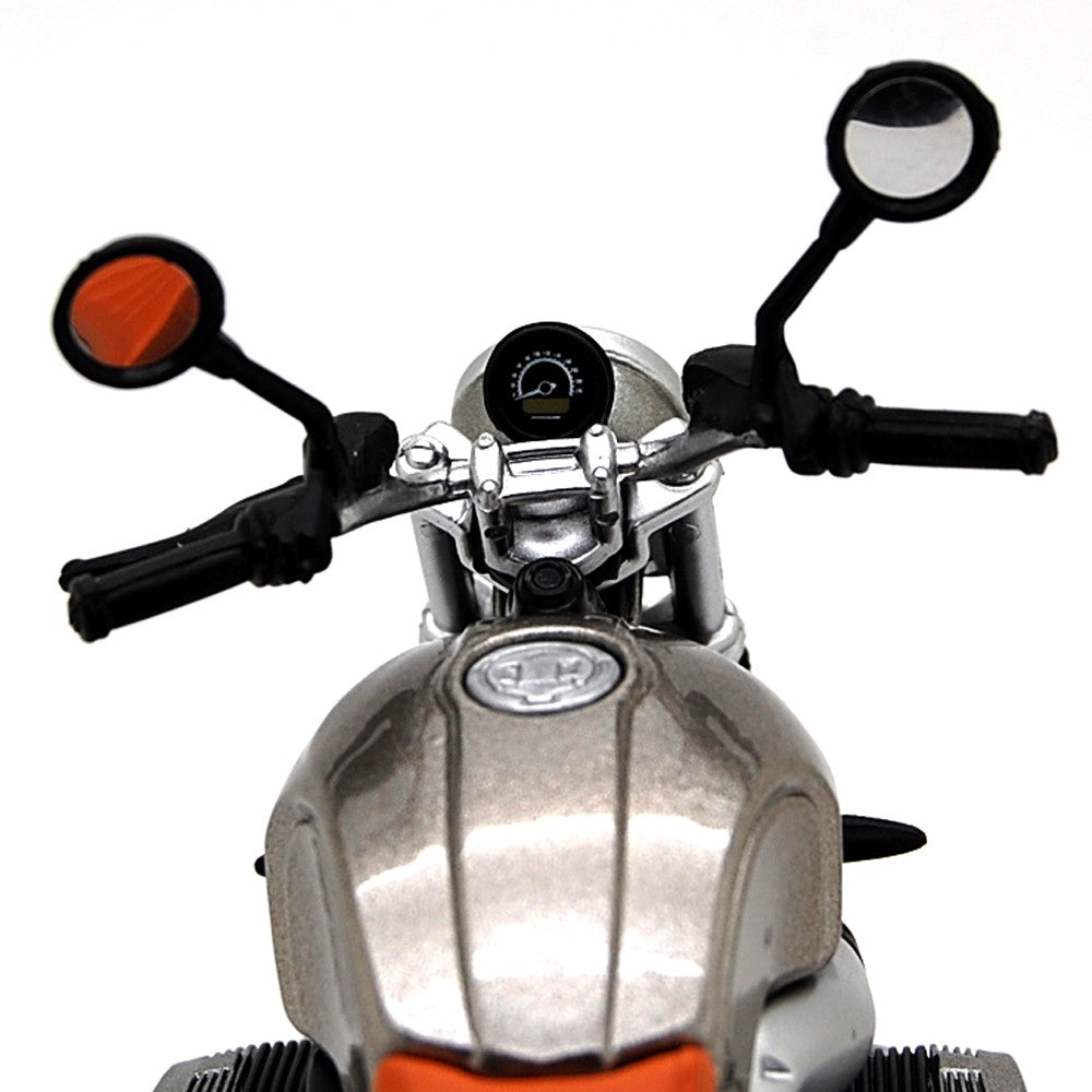 BMW R Nine T Scrambler Silver 1:12 - 28544